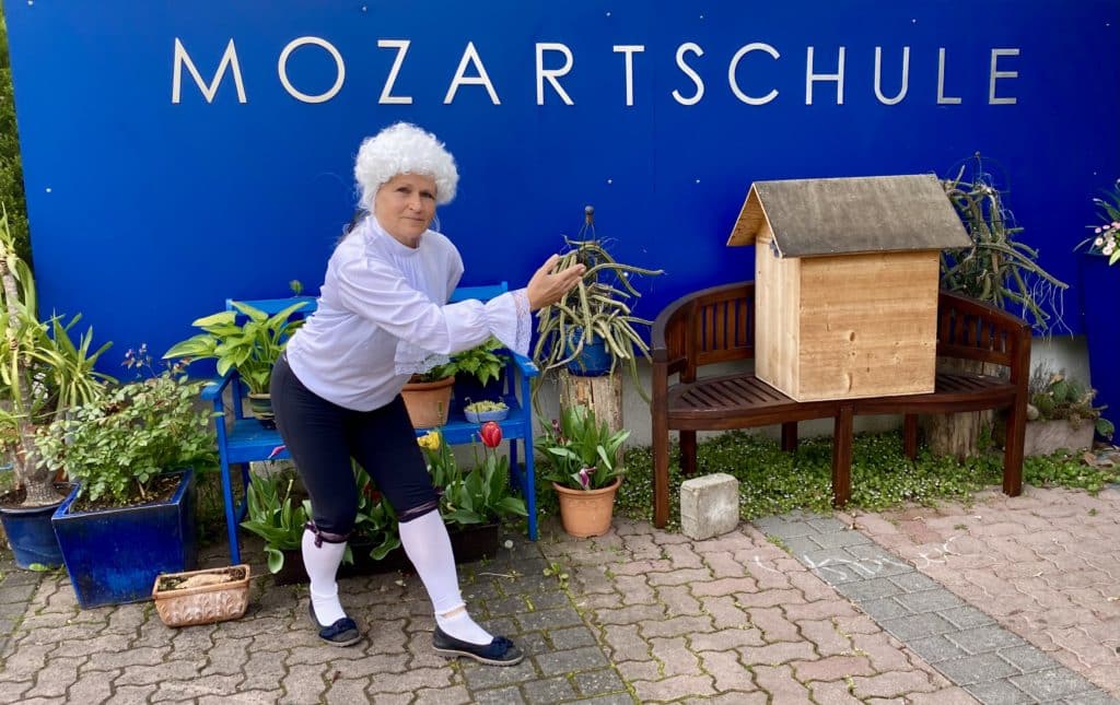 In der Woche vor den Pfingstferien startete unsere Mozartwoche. Hier finden Sie ein paar Einblicke in die verschiedenen Aktionen und Workshops.
