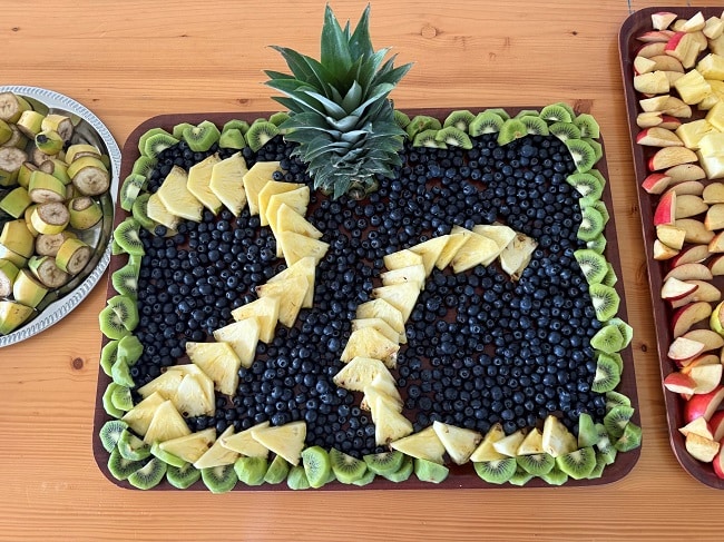 Schriftzug aus Obst Schriftzug aus Obstarten